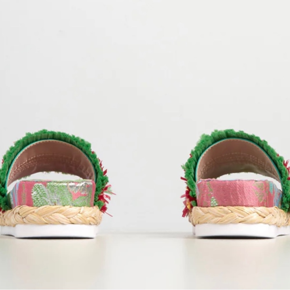 Betsey Johnson Vacation Elation Slides in Pink Gems - Picture 3 of 6